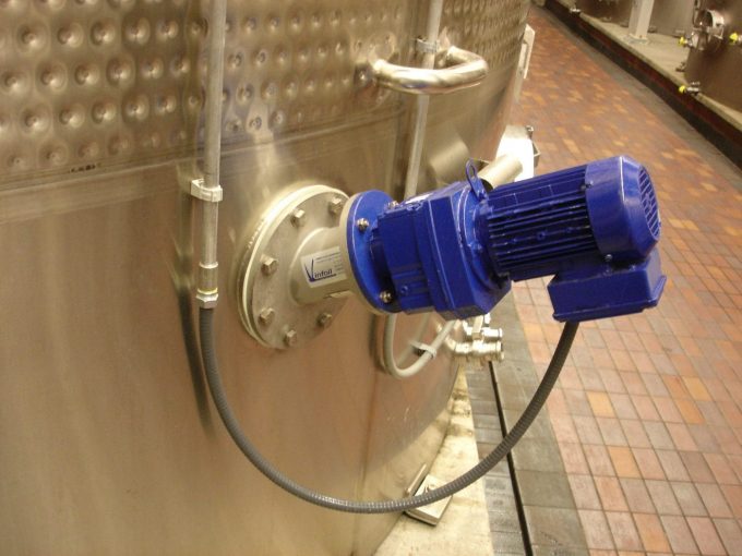 What Is a Vinfoil Mixer and Why Do Winemakers Need One?