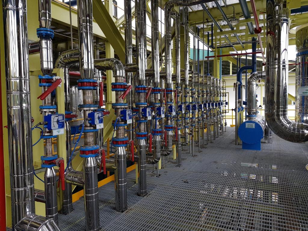 Piping systems in Colombia, essential for wine storage tanks and filtration equipment
