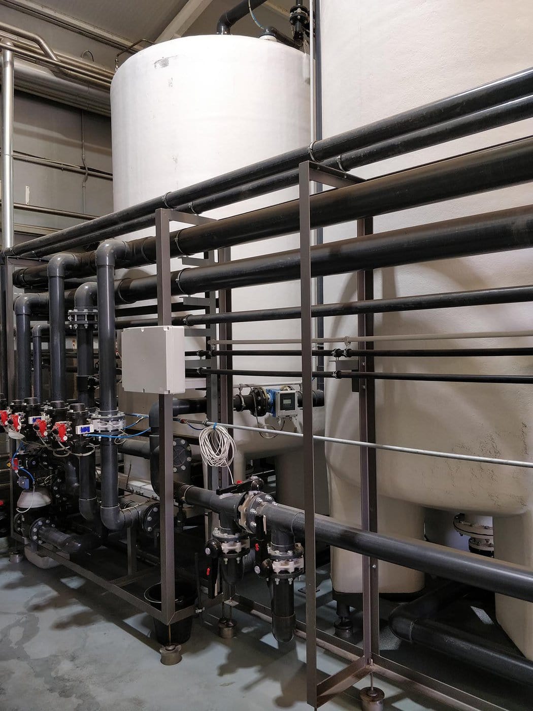 Advanced resins and reverse osmosis equipment in Spain, for wine and beverage filtration