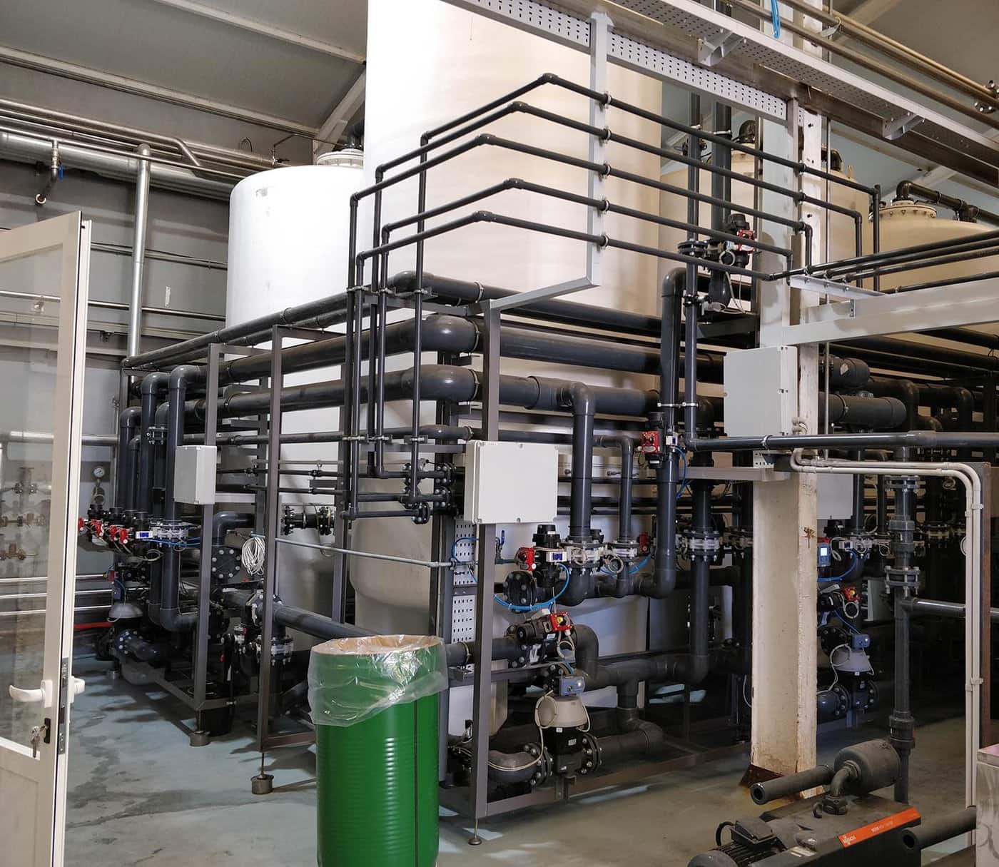 Resins and reverse osmosis equipment in Spain, for wine filtration and purification
